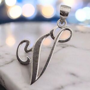 925 STERLING SILVER INITIAL V PENDANT